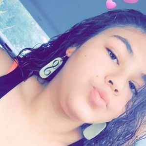 Meet your Posher, Sienna